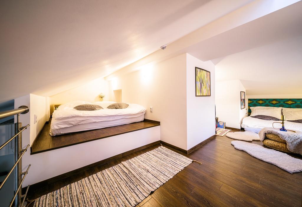 Rooftop Triplex Apartment In Centre Hradec Králové Extérieur photo