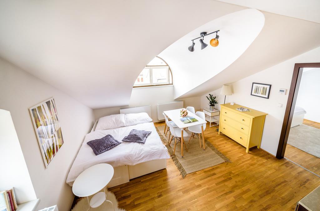 Rooftop Triplex Apartment In Centre Hradec Králové Extérieur photo