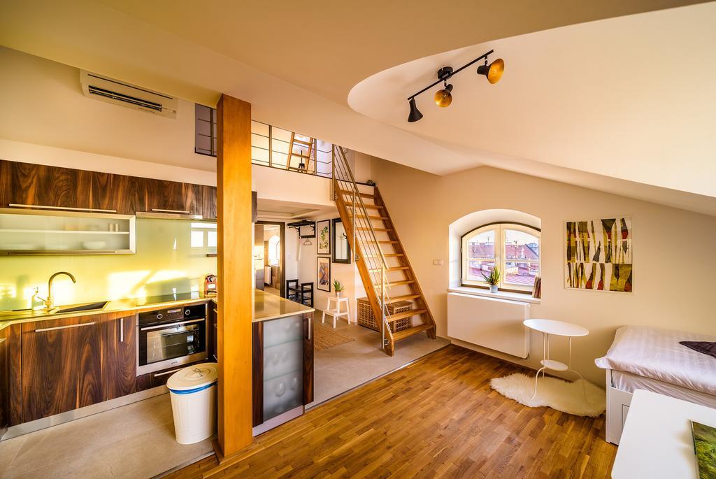 Rooftop Triplex Apartment In Centre Hradec Králové Extérieur photo